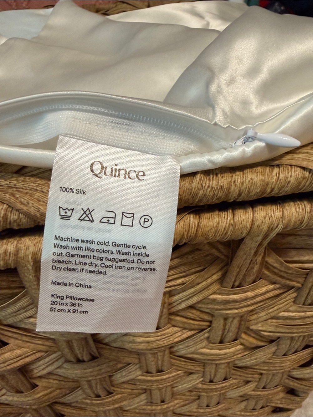 Quince 100% Mulberry Silk Pillowcase - Ivory, King, 20" x 36", NWOT - Picture 3 of 3